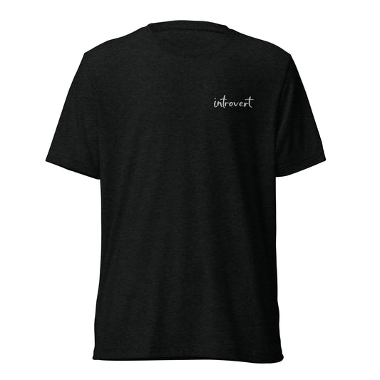 Embroidered short sleeve t-shirt "introvert"